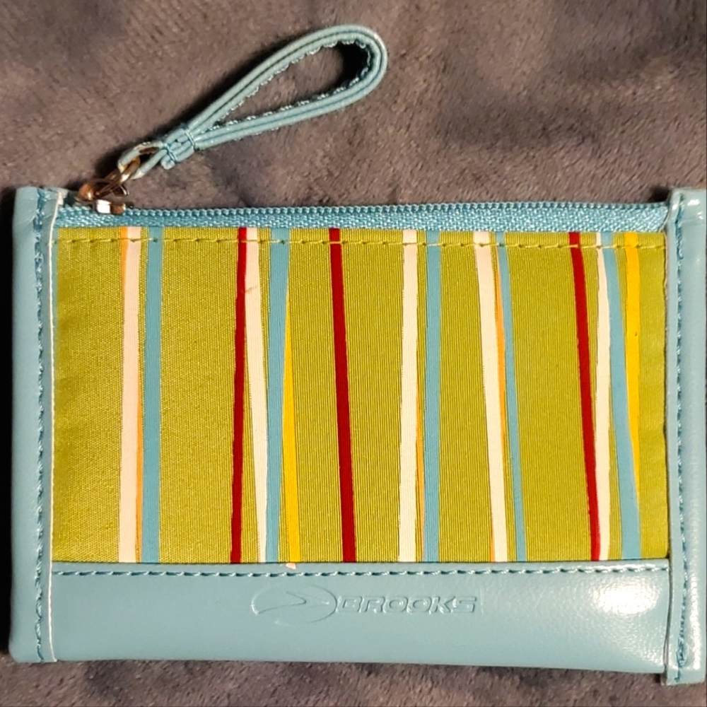 Brooks Shoe company card wallet